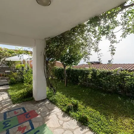 Apartamento Jasmine Luxury PalaiónTsiflíkion